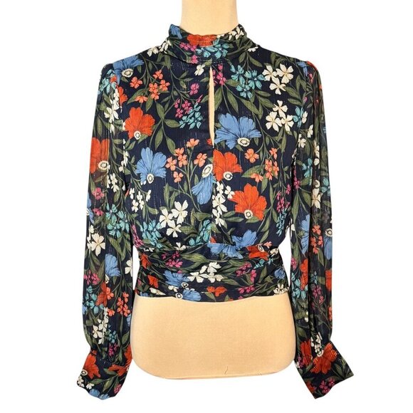 ASTR the Label Dark Floral Cropped Blouse Top Sz.M Multi Open Back Romantic - Picture 4 of 16
